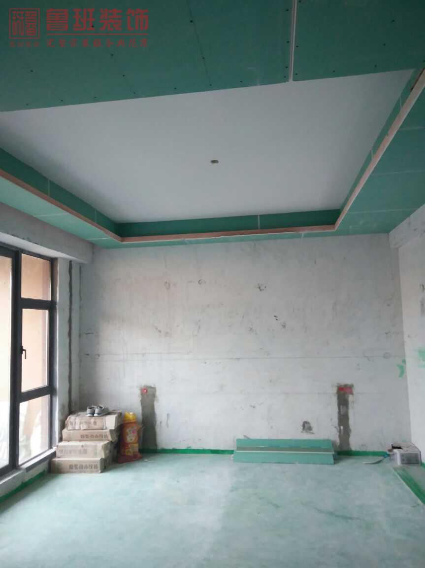 東莞保利生態(tài)城裝修工地現場之油漆工程
